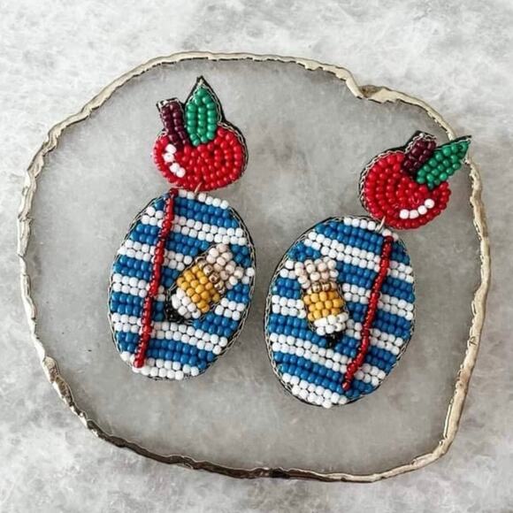 New Plunder “Apple Of My Eye” Seed Bead Earrings (2.5”) - Picture 3 of 4